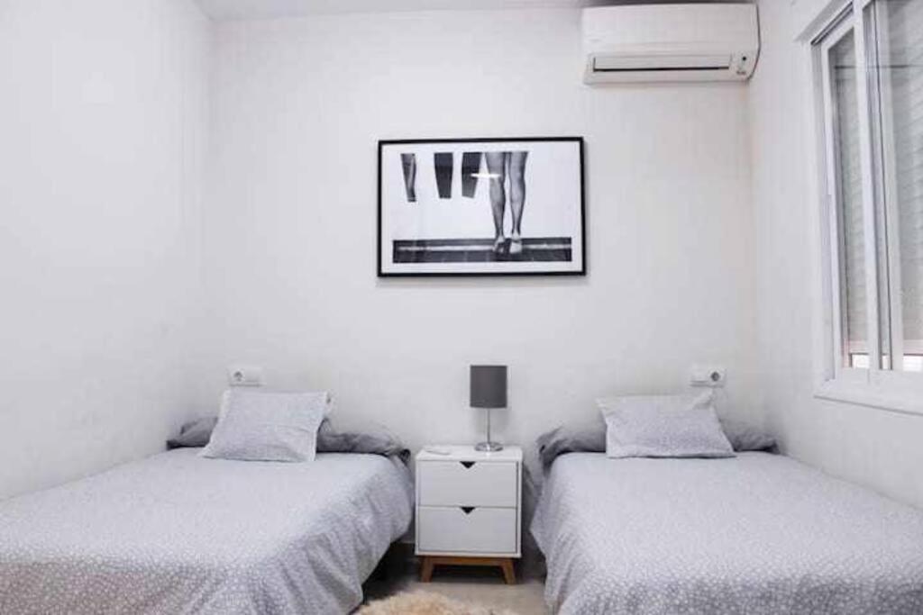 Best Location Apartment In Marbella. Beachfront!! Dış mekan fotoğraf