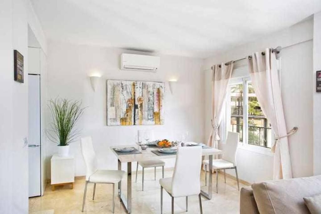 Best Location Apartment In Marbella. Beachfront!! Dış mekan fotoğraf